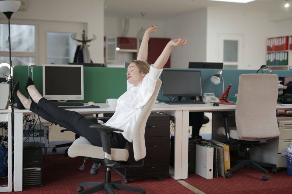 Stop Putting Things Off: 7 Steps to Defeat Procrastination and Achieve More 10 Stop Putting Off Things